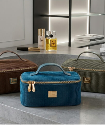 VANITY CASE GUY LAROCHE
